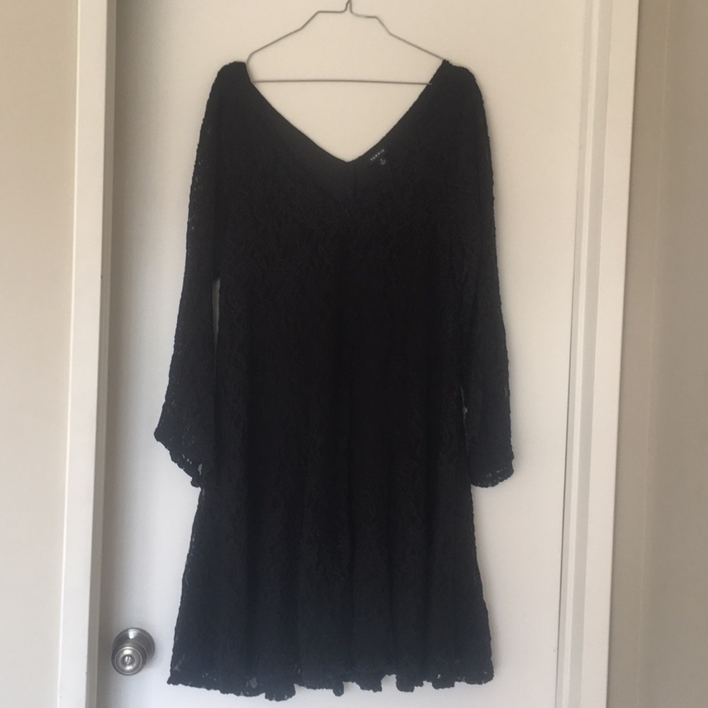 Off the shldr lowcutF&B Plussize Black Lace Dress